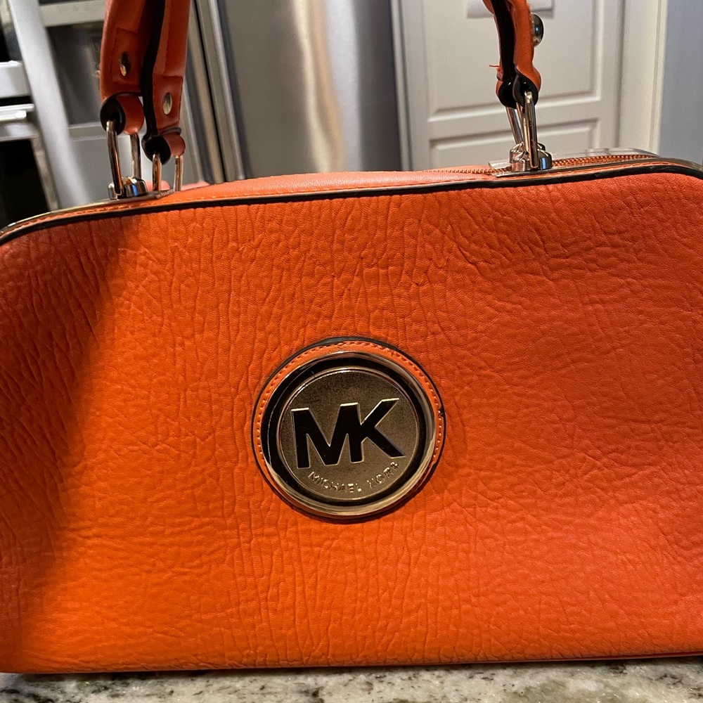 Michael kors purse mint condition